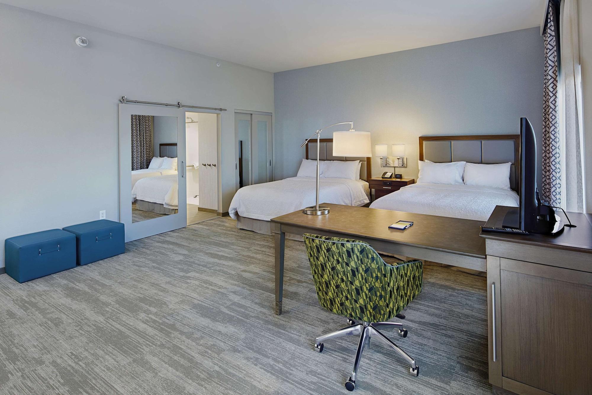 Hampton Inn & Suites Sacramento At Csus Exterior photo
